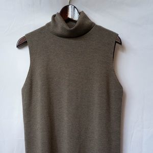 Bloomingdale's women's dress, size M